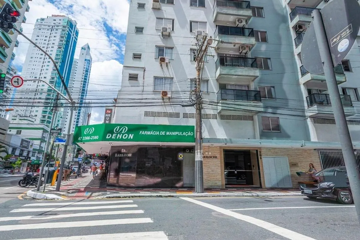 Brlc043- Ape Aconchegante Com 3Q Ao Lado Da Praia Balneário Camboriú